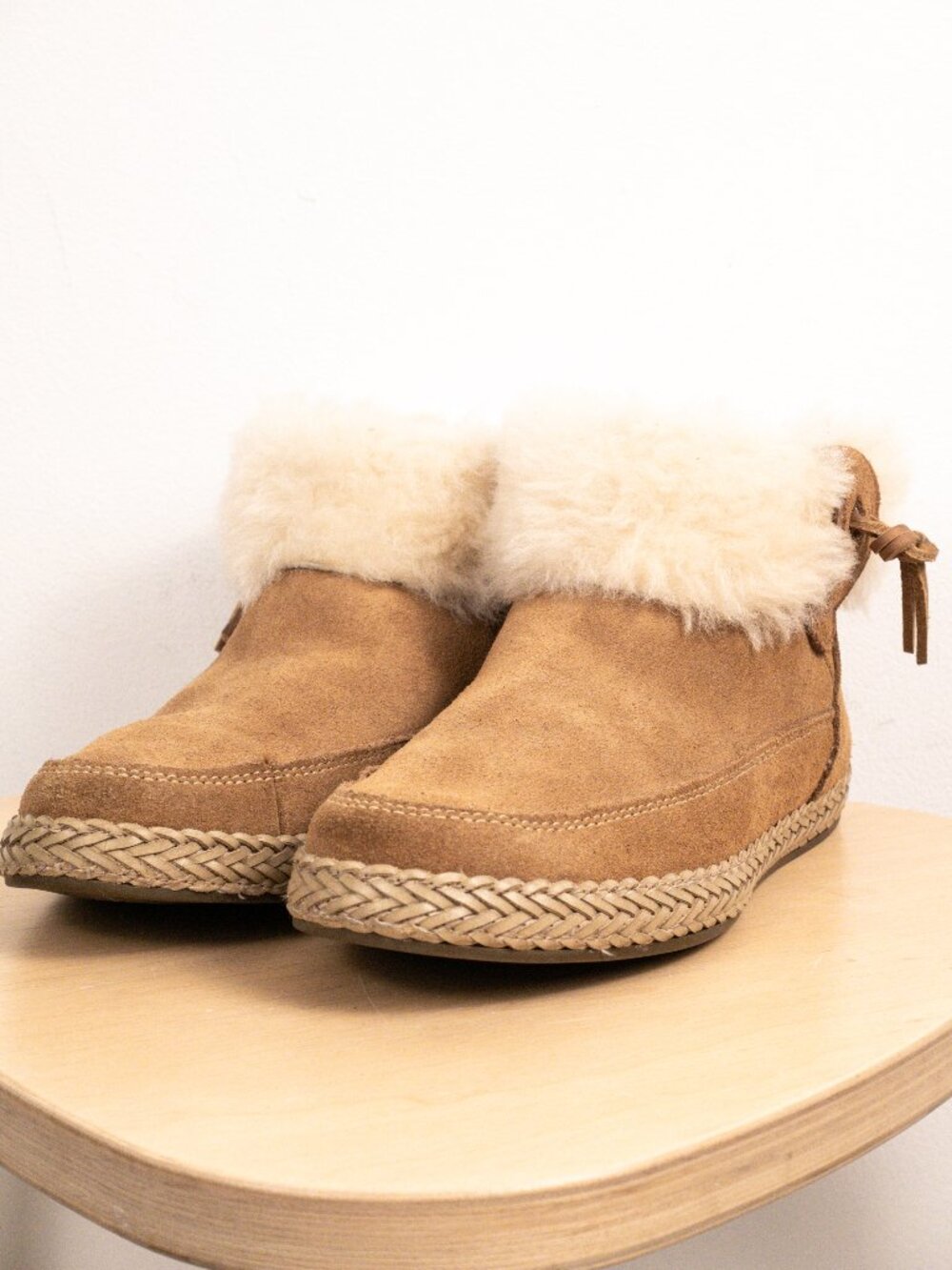 UGG Brown Suede Shearling Fur Ankle Boots Women’s Size 7